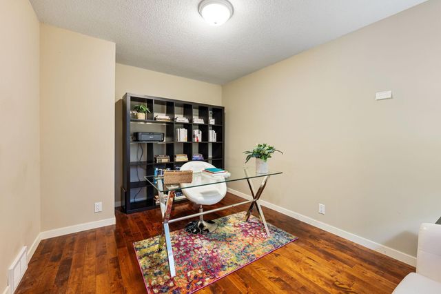 2545 Cavell Avenue N, Golden Valley, MN 55427