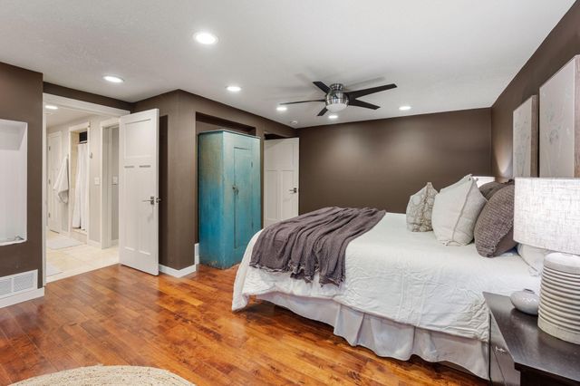 2545 Cavell Avenue N, Golden Valley, MN 55427