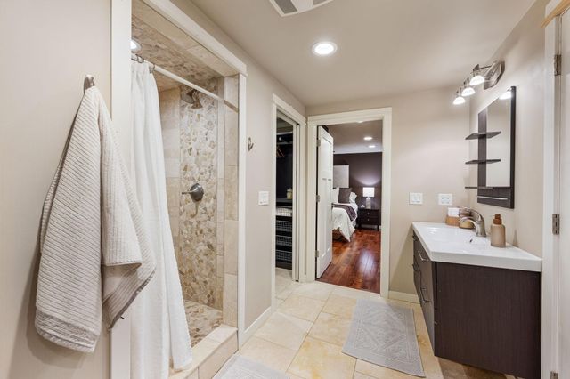 2545 Cavell Avenue N, Golden Valley, MN 55427