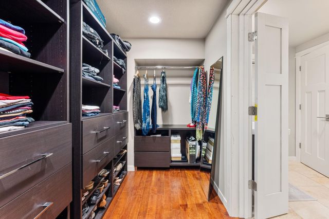 2545 Cavell Avenue N, Golden Valley, MN 55427