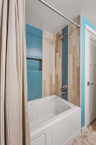 2545 Cavell Avenue N, Golden Valley, MN 55427