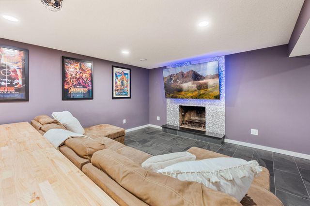 2545 Cavell Avenue N, Golden Valley, MN 55427