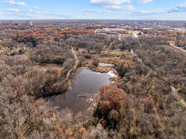 2545 Cavell Avenue N, Golden Valley, MN 55427