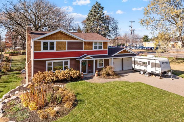 2545 Cavell Avenue N, Golden Valley, MN 55427