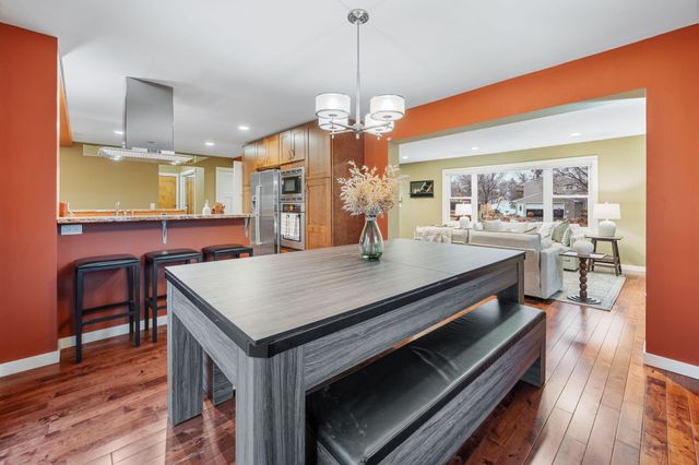 2545 Cavell Avenue N, Golden Valley, MN 55427