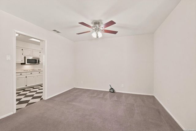 709 Golfcrest Dr, Windcrest, TX 78239