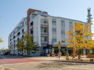 23 Shipyard Dr 206, Hingham, MA 02043