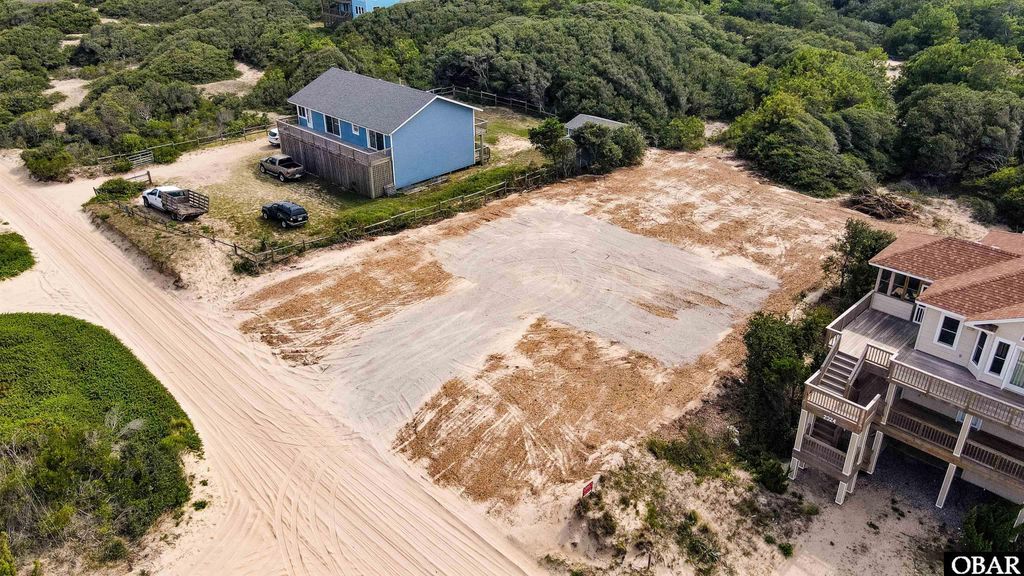 Image 6 of property listing at 2322 Sandfiddler Road Lot 2, Corolla, NC 27927