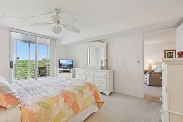 3503 Oaks Way 510, Pompano Beach, FL 33069