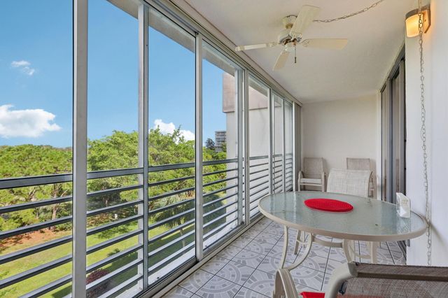 3503 Oaks Way 510, Pompano Beach, FL 33069