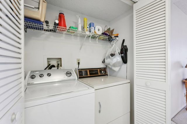 3503 Oaks Way 510, Pompano Beach, FL 33069