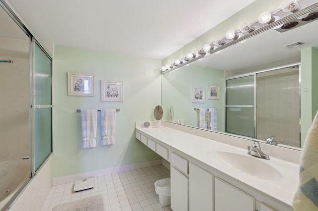 3503 Oaks Way 510, Pompano Beach, FL 33069