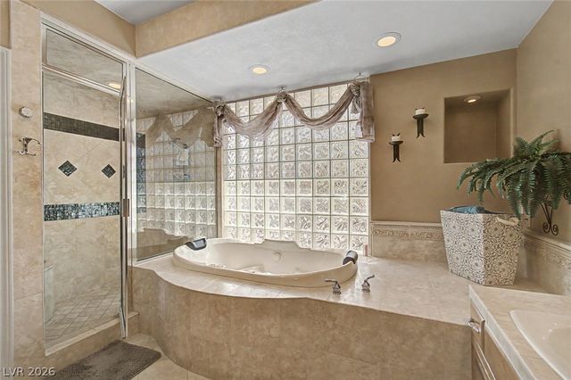 8131 Castle Pines Avenue, Las Vegas, NV 89113