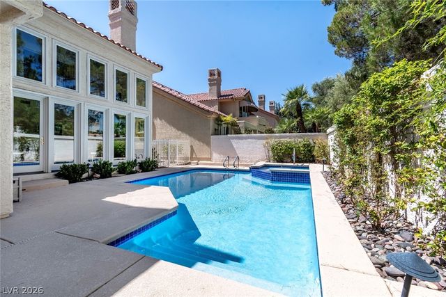 8131 Castle Pines Avenue, Las Vegas, NV 89113