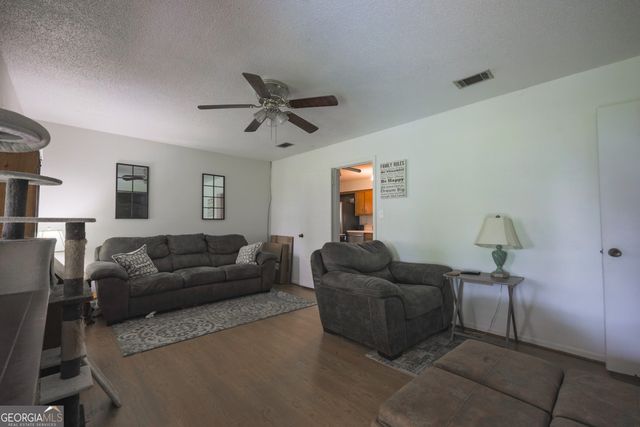 462 W Tollison Street, Baxley, GA 31513