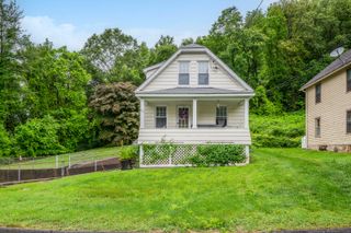 310 Lakeview Avenue, Seymour, CT 06483