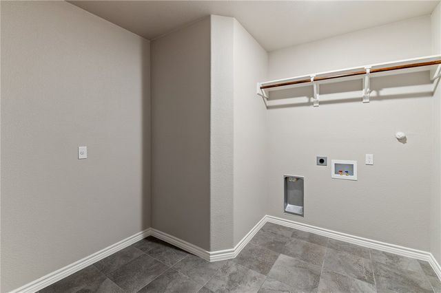 1269 Thames Chase Dr, Corpus Christi, TX 78415