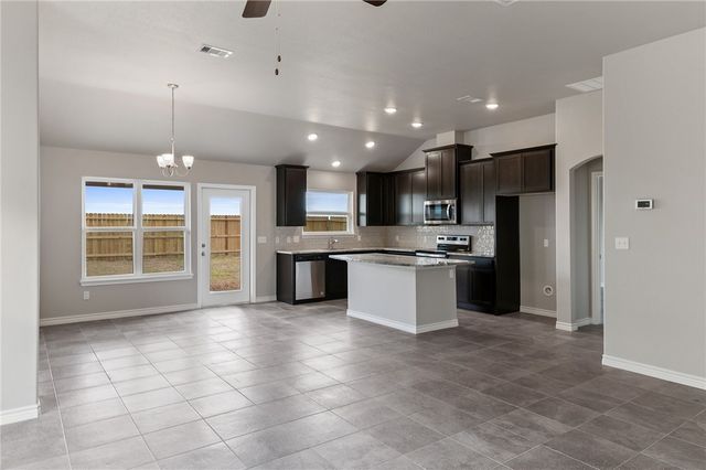 1269 Thames Chase Dr, Corpus Christi, TX 78415