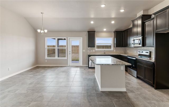 1269 Thames Chase Dr, Corpus Christi, TX 78415