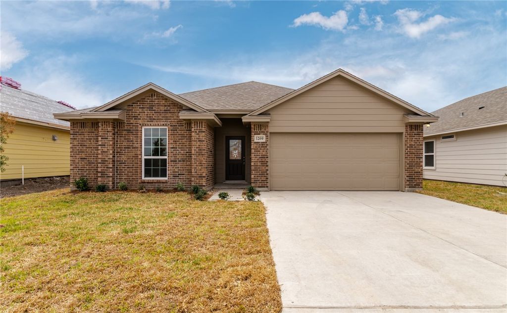 1269 Thames Chase Dr, Corpus Christi, TX 78415