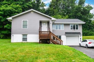 2 Glen Rd N, Vernon Twp., NJ 07422