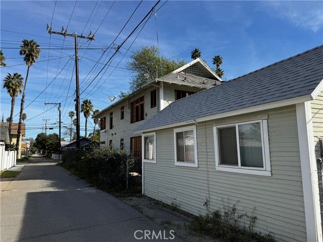 4036 4th Street, Riverside, CA 92501