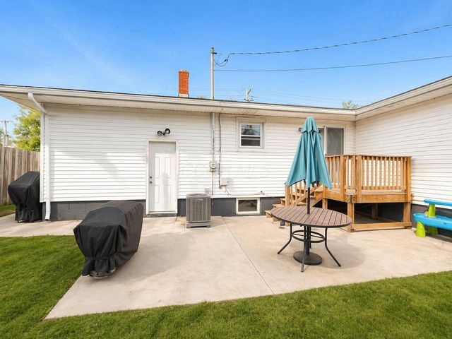 112 Beech Avenue, Bellefontaine, OH 43311