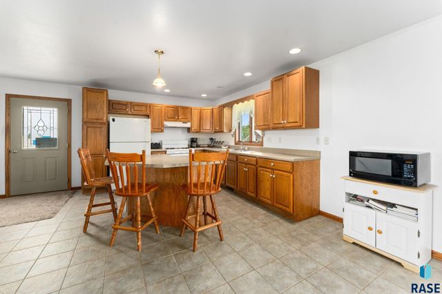 39240 210th St Street, Huron, SD 57350