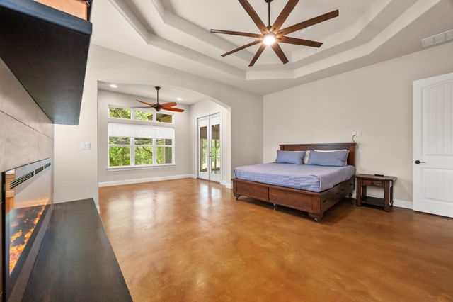 1012 Quail Ridge DR, Dripping Springs, TX 78620
