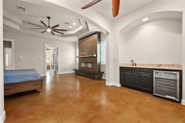 1012 Quail Ridge DR, Dripping Springs, TX 78620