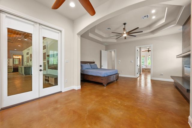 1012 Quail Ridge DR, Dripping Springs, TX 78620