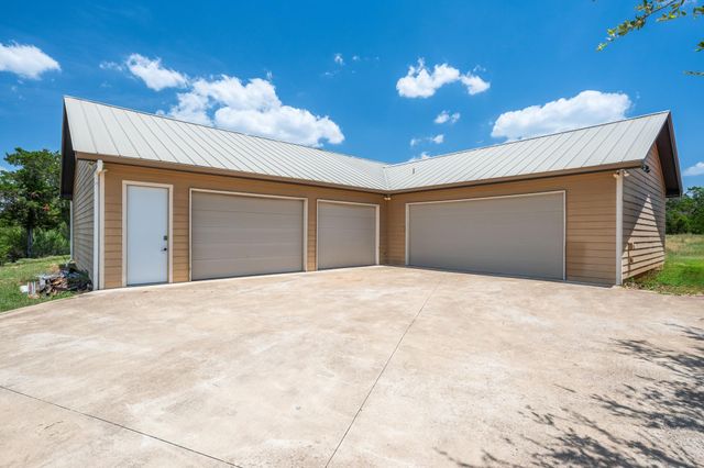 1012 Quail Ridge DR, Dripping Springs, TX 78620