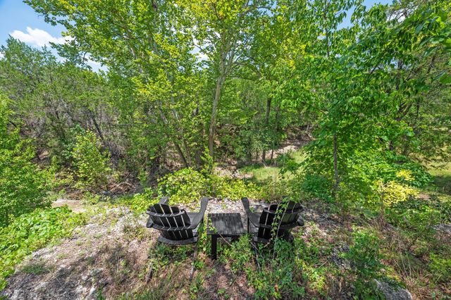 1012 Quail Ridge DR, Dripping Springs, TX 78620