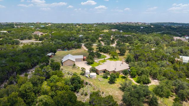 1012 Quail Ridge DR, Dripping Springs, TX 78620