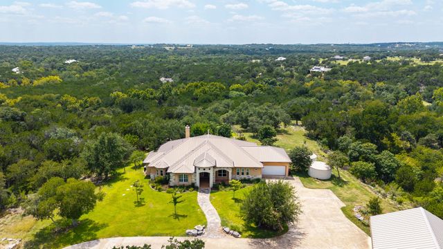 1012 Quail Ridge DR, Dripping Springs, TX 78620