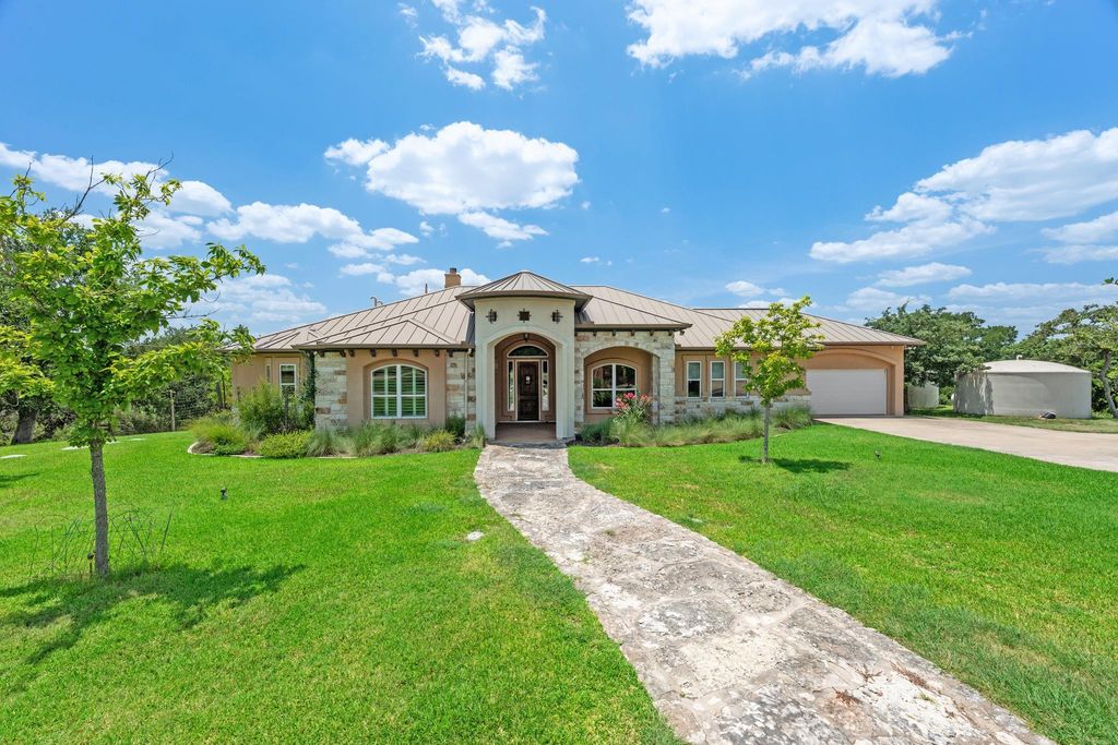 1012 Quail Ridge DR, Dripping Springs, TX 78620