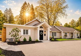 955 W Center Street, Douglas, MI 49406