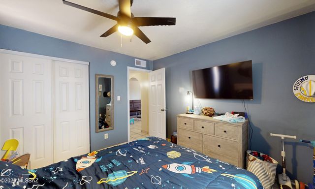 1812 S 30th Place, Tucson, AZ 85713