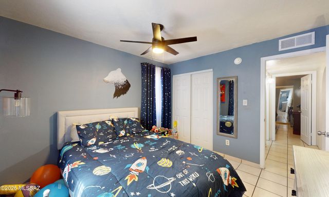 1812 S 30th Place, Tucson, AZ 85713