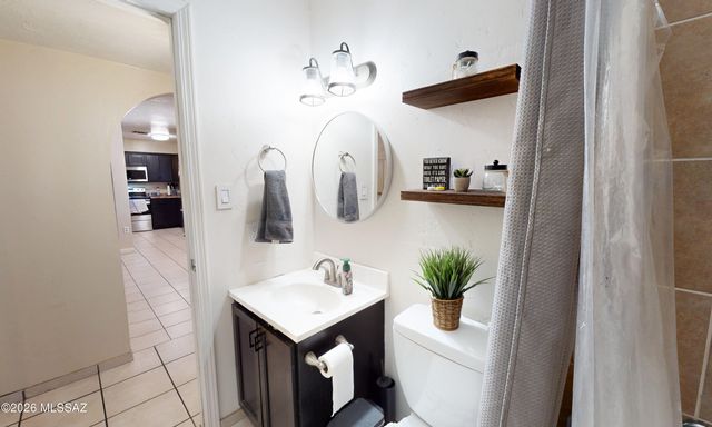 1812 S 30th Place, Tucson, AZ 85713