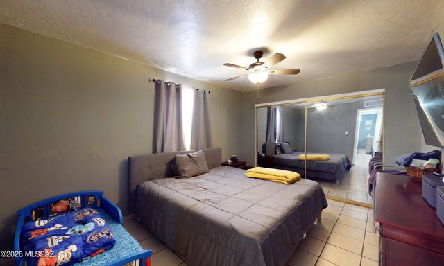 1812 S 30th Place, Tucson, AZ 85713