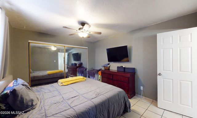 1812 S 30th Place, Tucson, AZ 85713