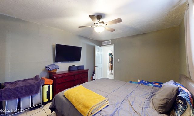 1812 S 30th Place, Tucson, AZ 85713