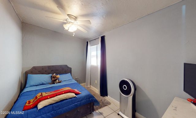 1812 S 30th Place, Tucson, AZ 85713