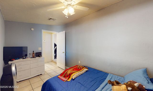 1812 S 30th Place, Tucson, AZ 85713