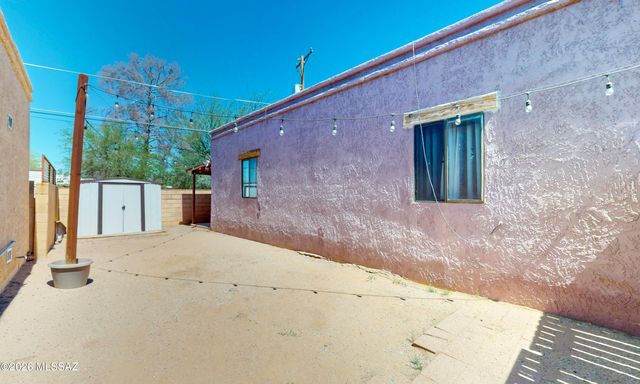 1812 S 30th Place, Tucson, AZ 85713