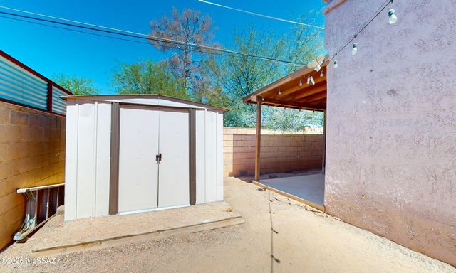 1812 S 30th Place, Tucson, AZ 85713
