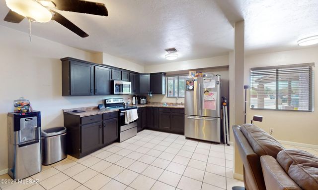 1812 S 30th Place, Tucson, AZ 85713