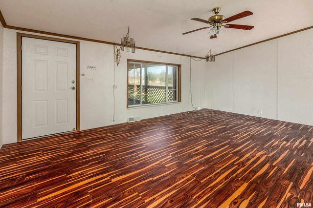 14809 Sulphur Springs Road, Creal Springs, IL 62922