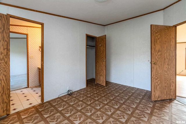 14809 Sulphur Springs Road, Creal Springs, IL 62922